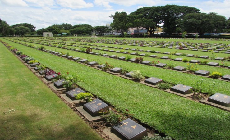 "Kanchanaburi War Cemetery"