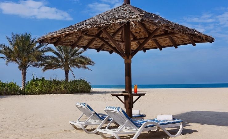 Al Manara Beach Bar